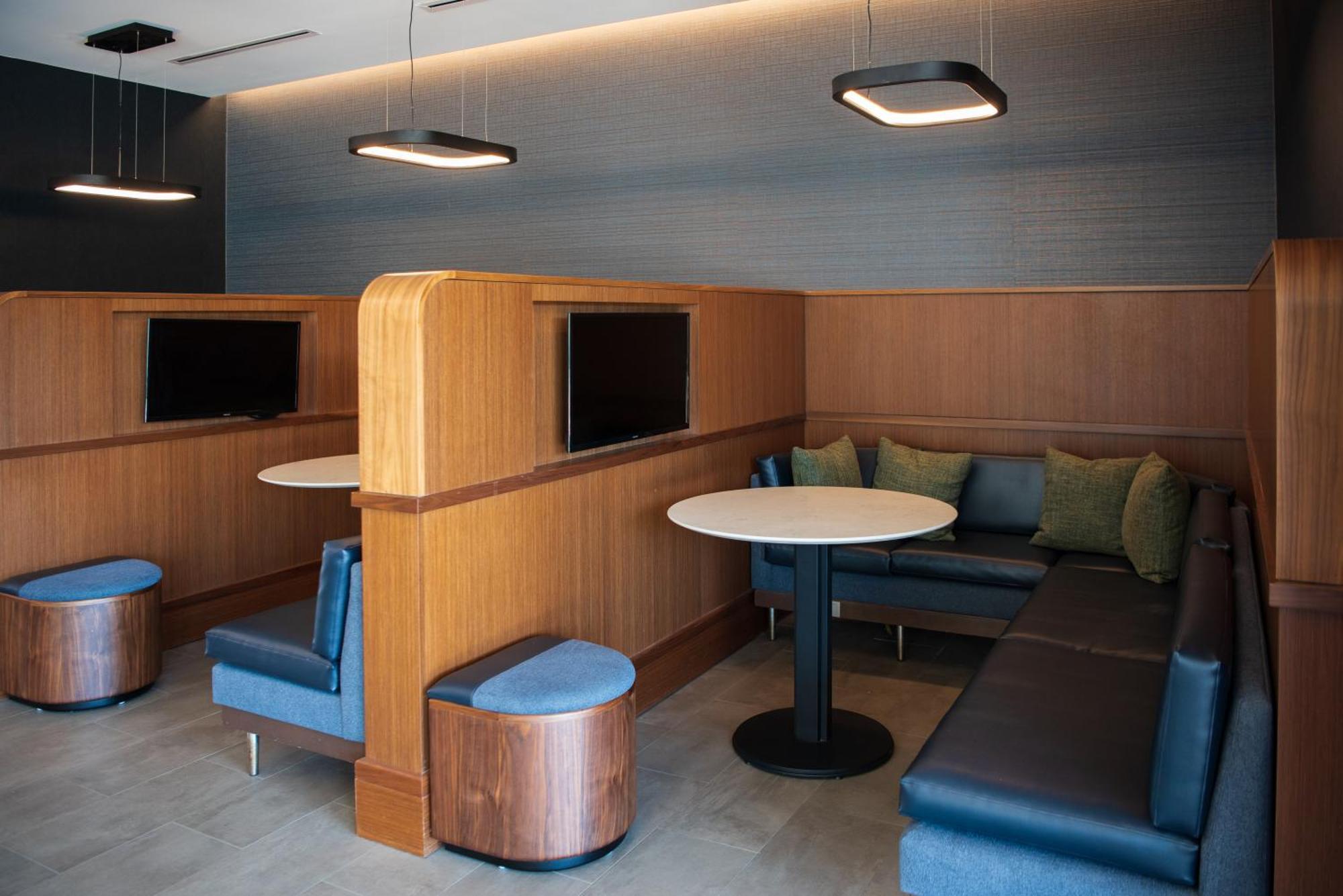 Courtyard By Marriott Lake City Zewnętrze zdjęcie