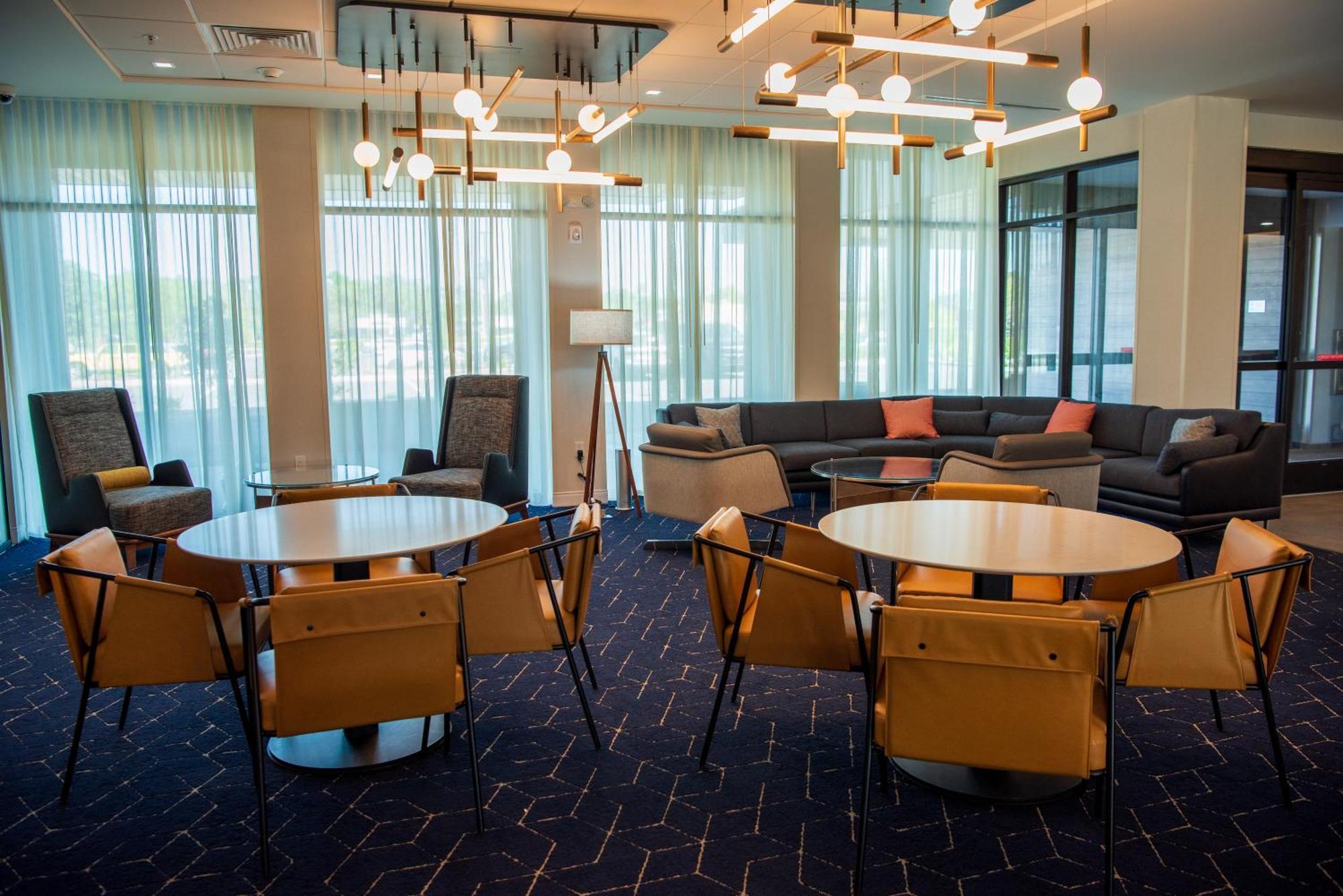 Courtyard By Marriott Lake City Zewnętrze zdjęcie