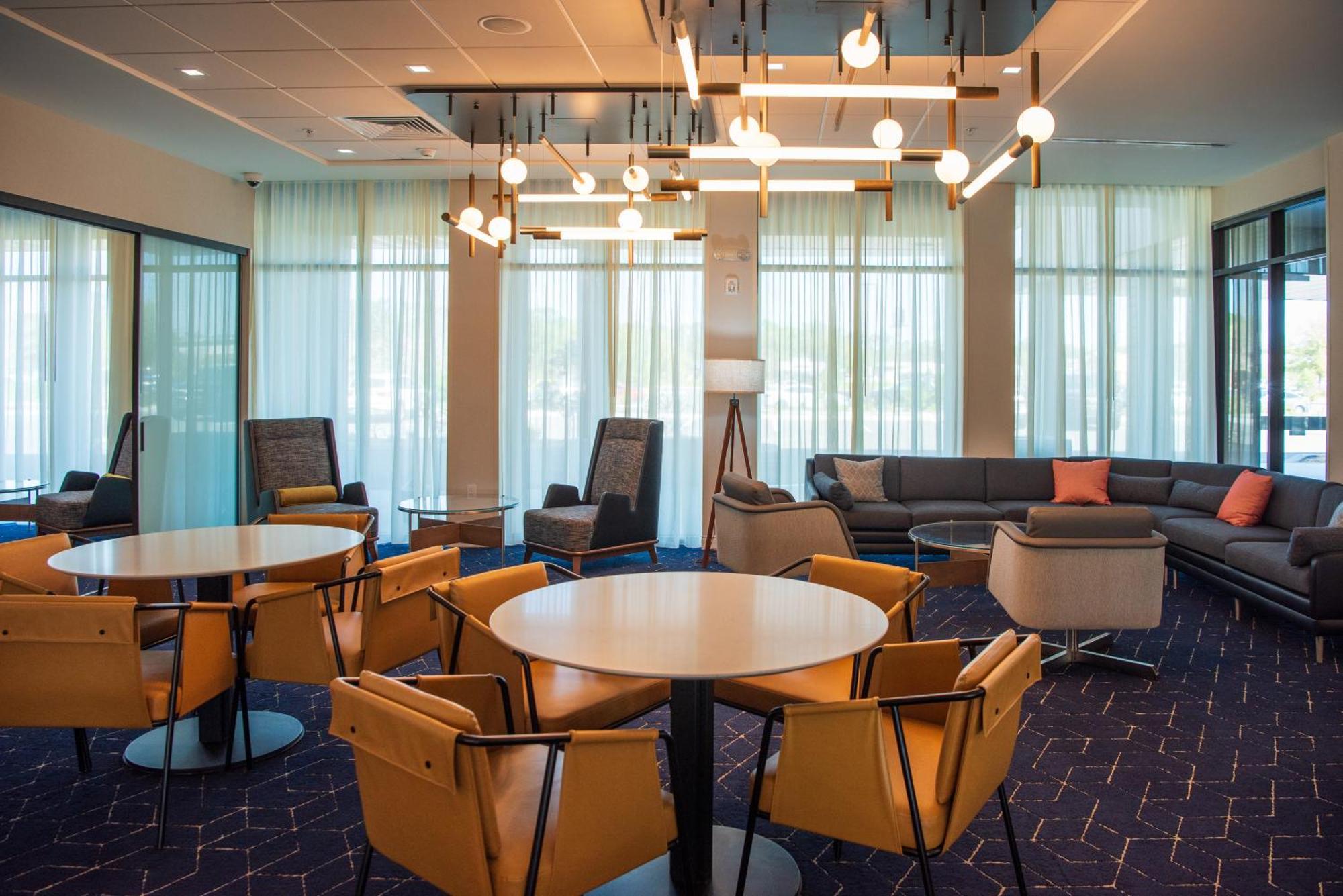 Courtyard By Marriott Lake City Zewnętrze zdjęcie