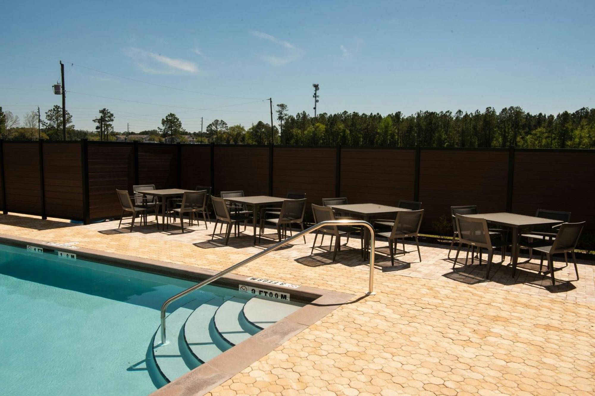 Courtyard By Marriott Lake City Zewnętrze zdjęcie